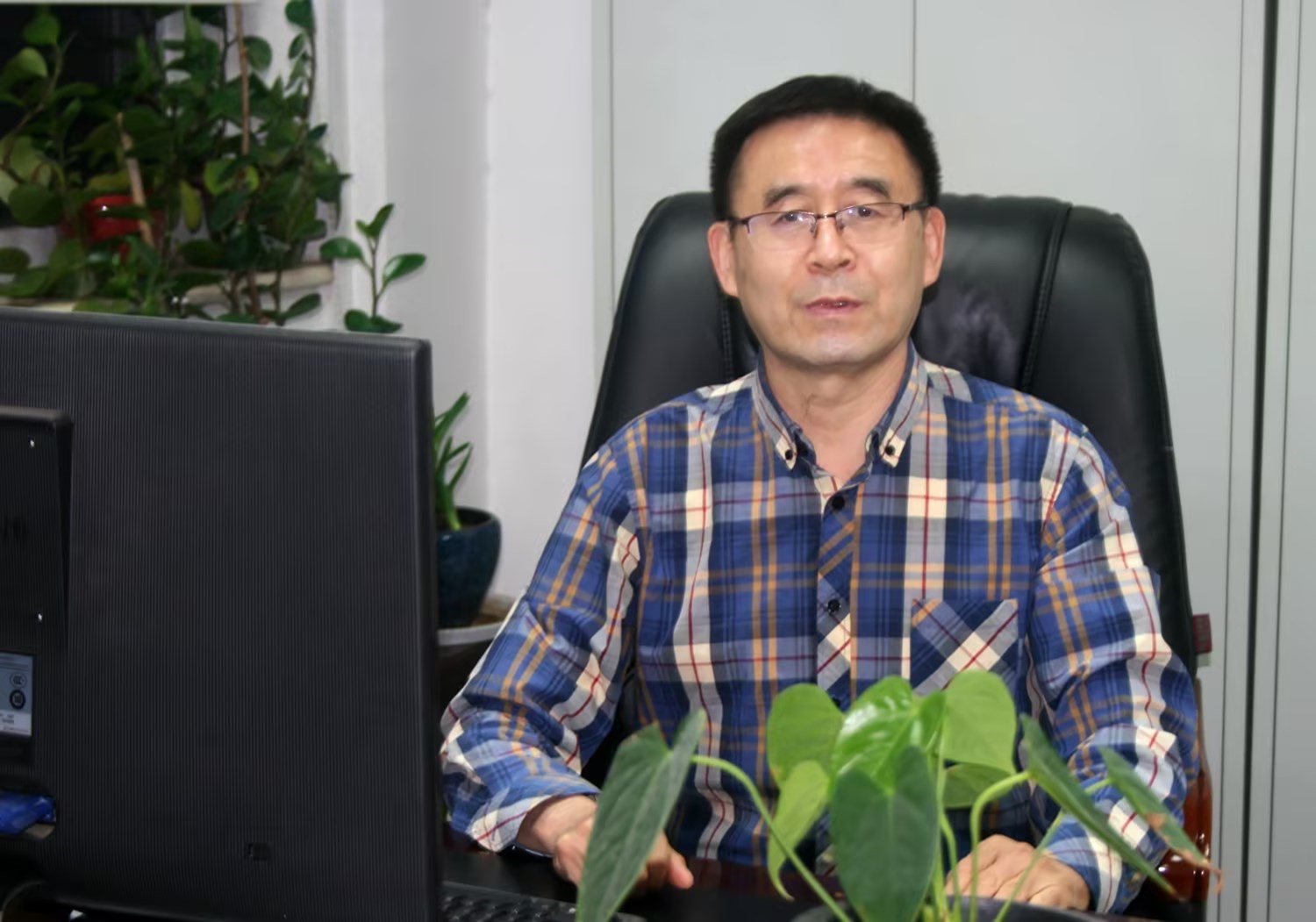 郭荣朝（博士）